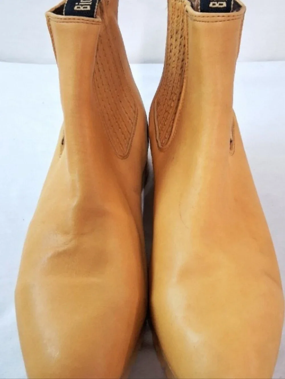 Bicentenario Tan Leather Chelsea Boots – Size 29 / US11 (Men's Slip-On Lug Sole)